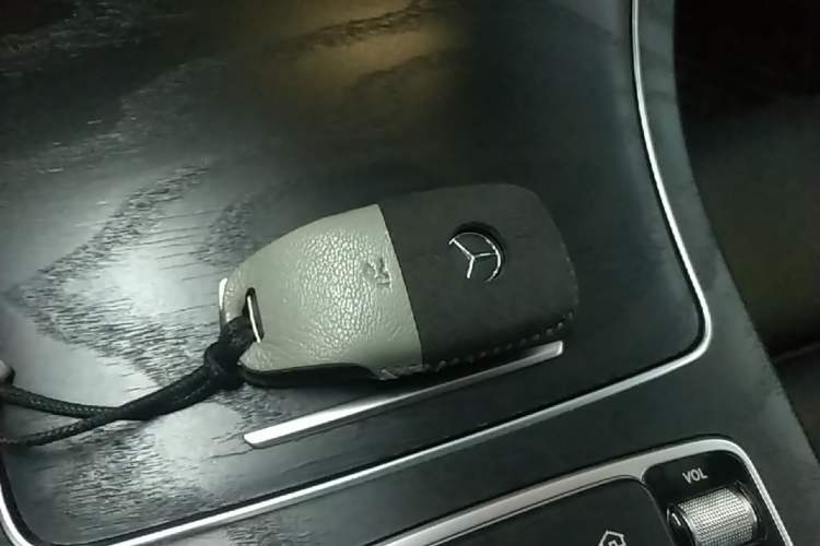 Used Mercedes-Benz C-Class 2019 C 180 L Fashion Edition Sport Version Vehicle Key