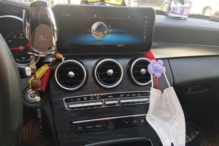 Used Mercedes-Benz C-Class 2019 C 260 L Sport Edition Audio And AC Panel