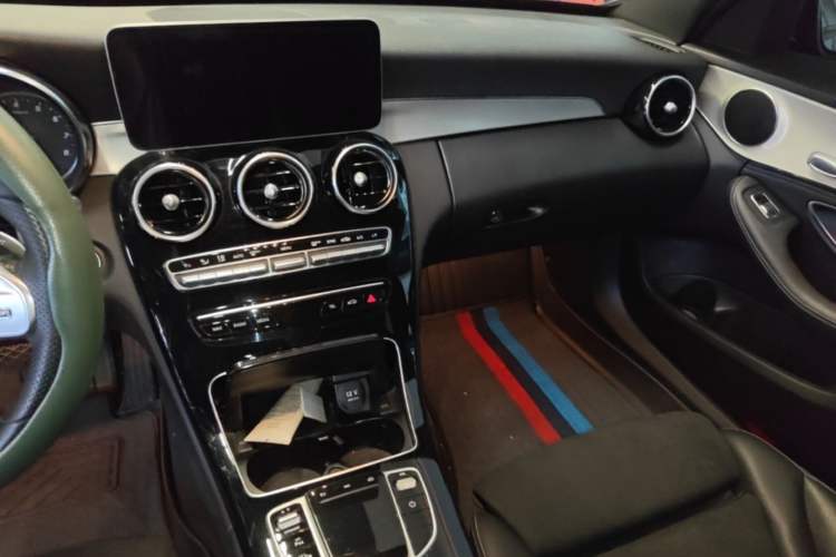 Used Mercedes-Benz C-Class 2019 C 260 Sport Edition Audio And AC Panel