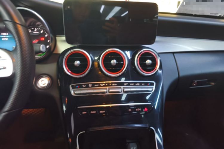 Used Mercedes-Benz C-Class 2019 C 260 Sport Edition Audio And AC Panel
