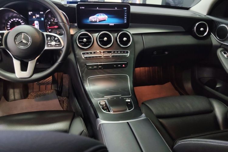 Used Mercedes-Benz C-Class 2019 C 260 L Sport Edition Audio And AC Panel