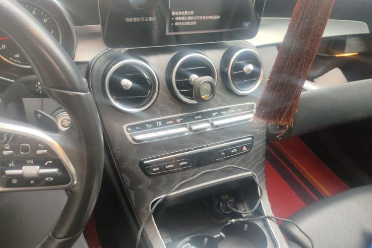Used Mercedes-Benz C-Class 2019 C 180 L Fashion Edition Sport Version Audio And AC Panel