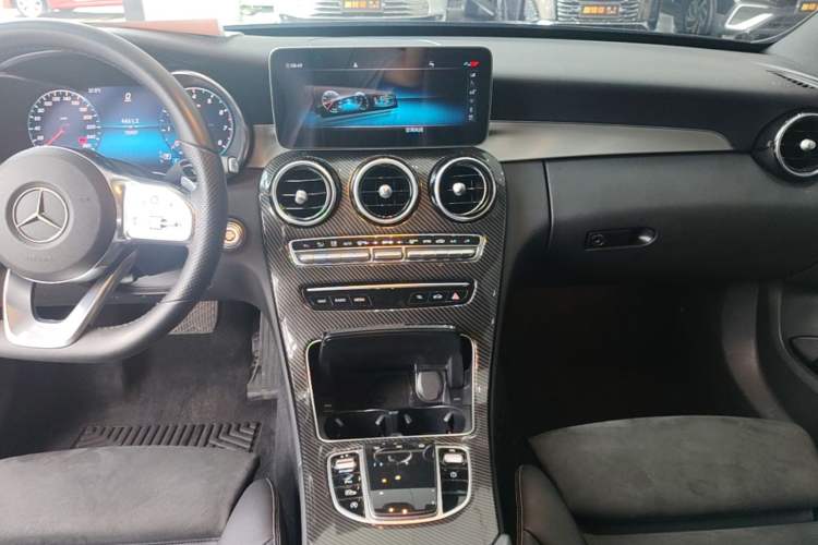 Used Mercedes-Benz C-Class 2019 C 260 Sport Edition Audio And AC Panel