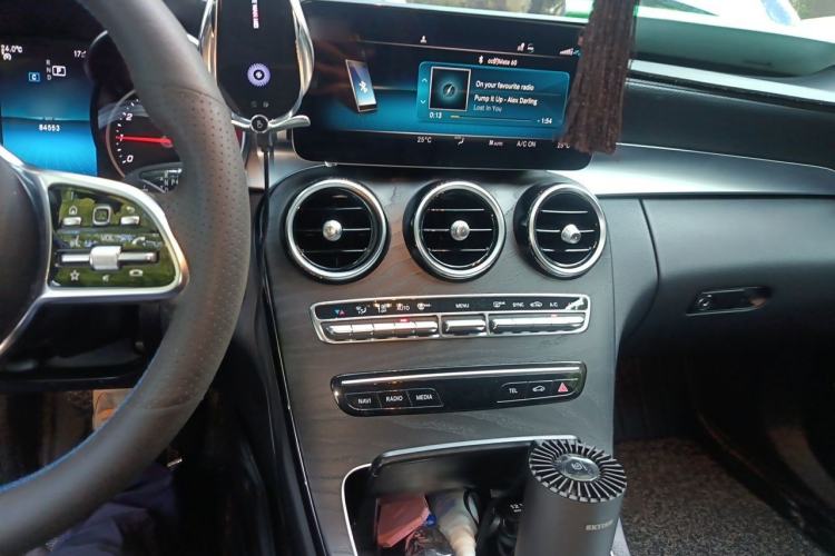 Used Mercedes-Benz C-Class 2019 C 180 L Fashion Edition Sport Version Audio And AC Panel