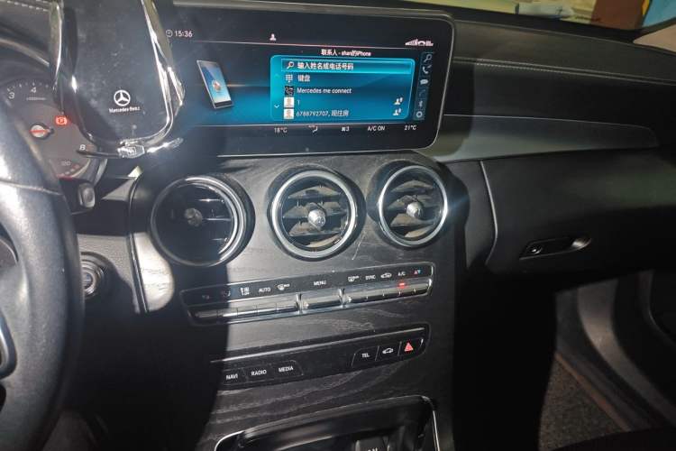 Used Mercedes-Benz C-Class 2019 C 180 L Fashion Edition Sport Version Audio And AC Panel