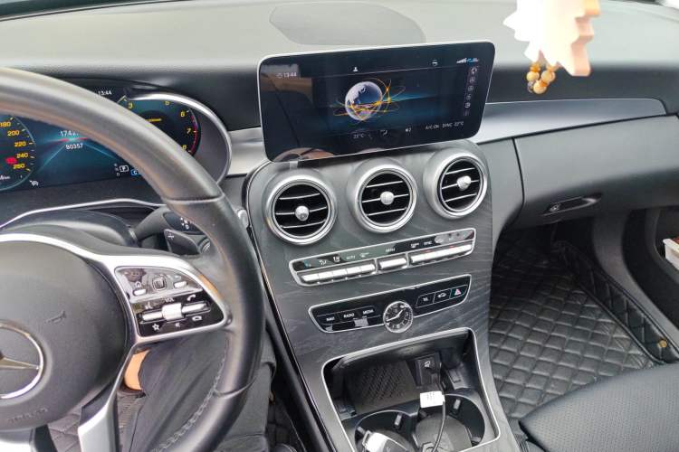 Used Mercedes-Benz C-Class 2019 C 260 Estate Audio And AC Panel