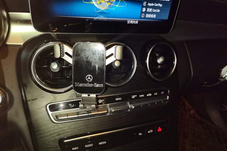 Used Mercedes-Benz C-Class 2019 C 180 L Fashion Edition Sport Version Audio And AC Panel