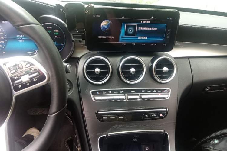 Used Mercedes-Benz C-Class 2019 Restyled C 260 L Sport Edition Audio And AC Panel