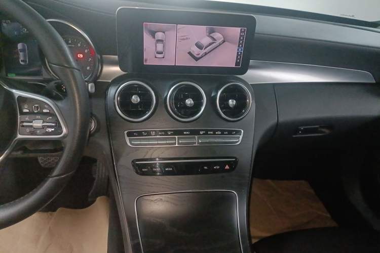 Used Mercedes-Benz C-Class 2019 C 260 L Sport Edition Audio And AC Panel