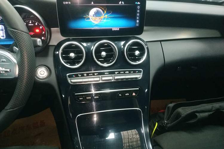 Used Mercedes-Benz C-Class 2019 C 260 Sport Edition Audio And AC Panel