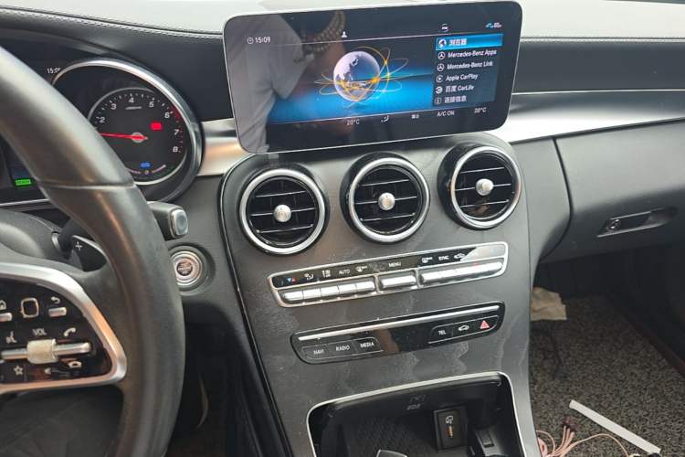 Used Mercedes-Benz C-Class 2019 C 260 L Sport Edition Audio And AC Panel