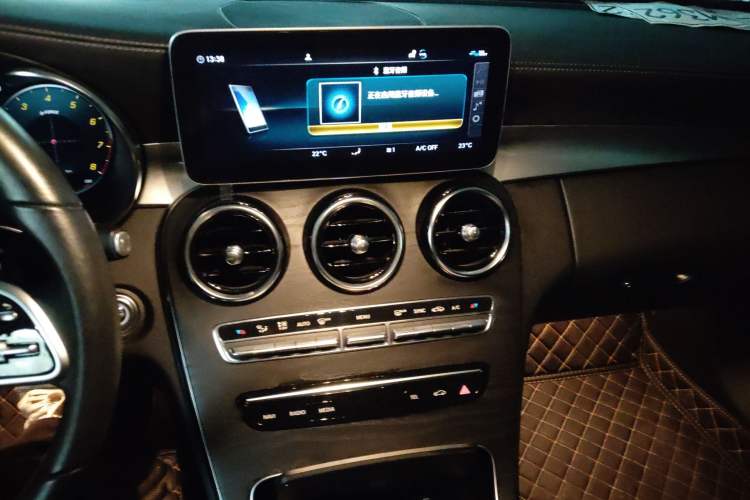 Used Mercedes-Benz C-Class 2019 Restyled C 260 L Sport Edition Audio And AC Panel