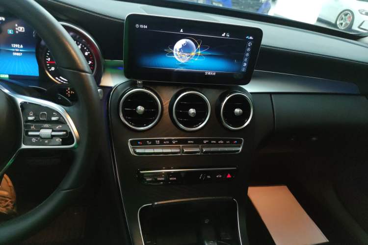 Used Mercedes-Benz C-Class 2019 C 260 L Sport Edition Audio And AC Panel