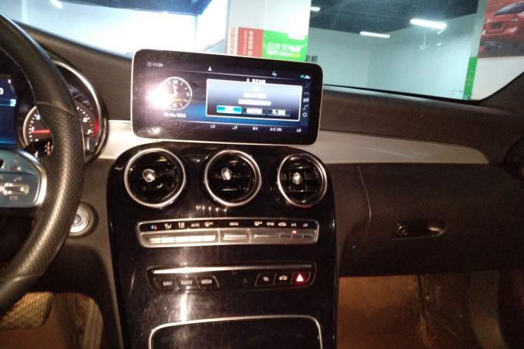 Used Mercedes-Benz C-Class 2019 C 260 Sport Edition Audio And AC Panel
