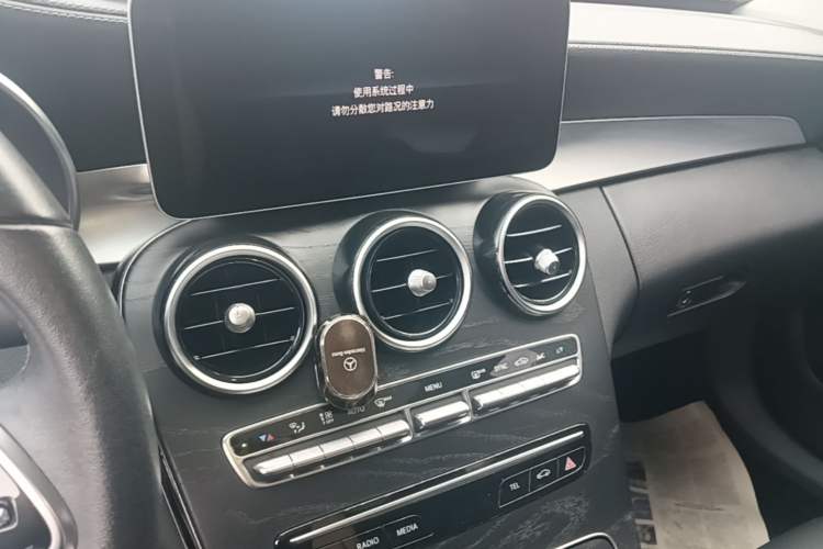 Used Mercedes-Benz C-Class 2019 Restyled C 260 L Sport Edition Audio And AC Panel