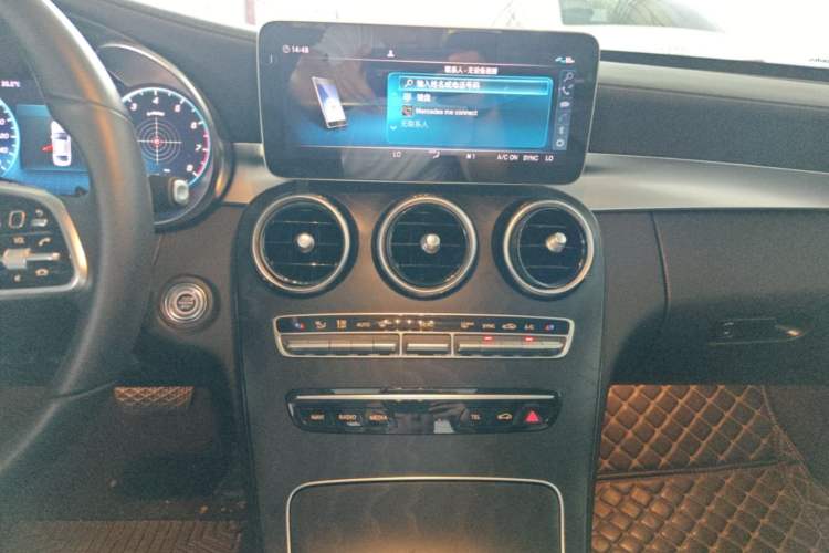 Used Mercedes-Benz C-Class 2019 Restyled C 260 L Sport Edition Audio And AC Panel