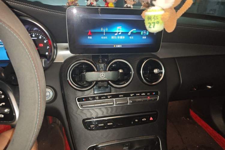Used Mercedes-Benz C-Class 2019 C 260 L Sport Edition Audio And AC Panel