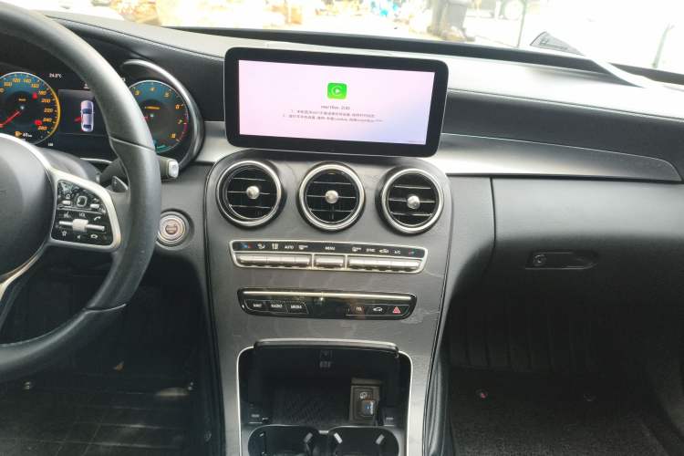 Used Mercedes-Benz C-Class 2019 Restyled C 260 L Sport Edition Audio And AC Panel