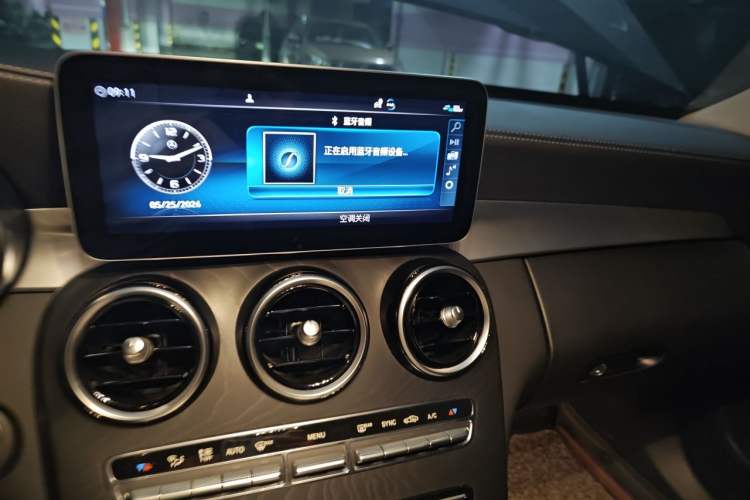Used Mercedes-Benz C-Class 2019 Restyled C 260 L Sport Edition Audio And AC Panel