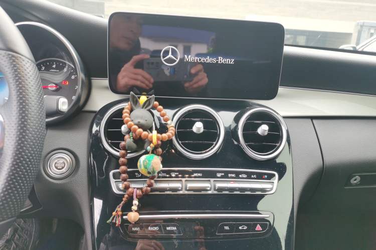 Used Mercedes-Benz C-Class 2019 C 260 Sport Edition 4MATIC Audio And AC Panel