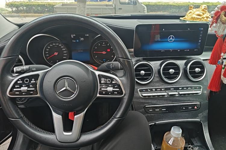 Used Mercedes-Benz C-Class 2019 C 260 L Sport Edition Center Console