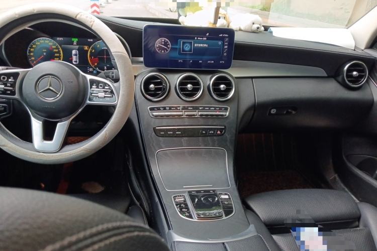 Used Mercedes-Benz C-Class 2019 Restyled C 260 L Sport Edition Center Console