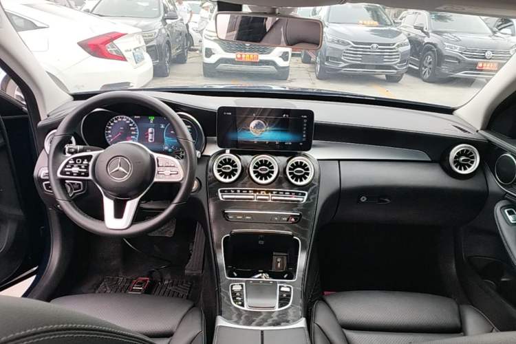 Used Mercedes-Benz C-Class 2019 Restyled C 260 L Sport Edition Center Console