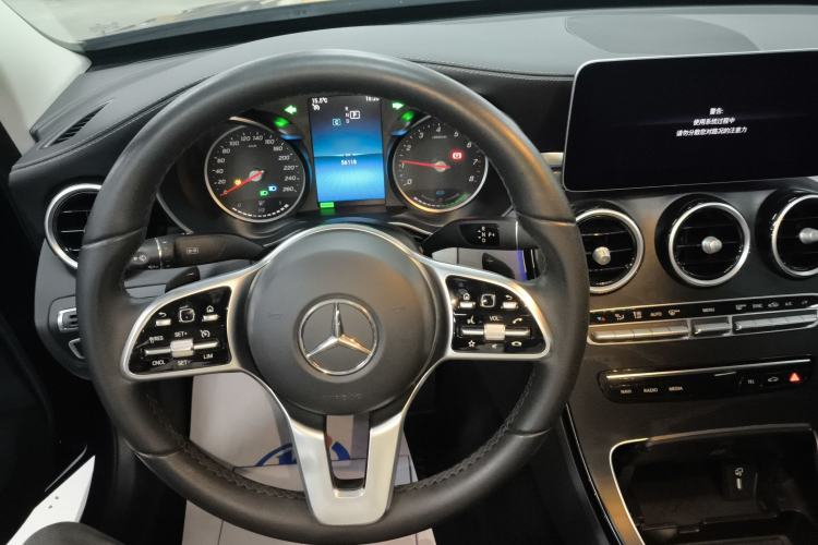Used Mercedes-Benz C-Class 2019 C 260 L Sport Edition Center Console