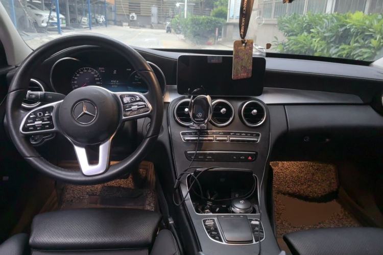 Used Mercedes-Benz C-Class 2019 Restyled C 260 L Sport Edition Center Console