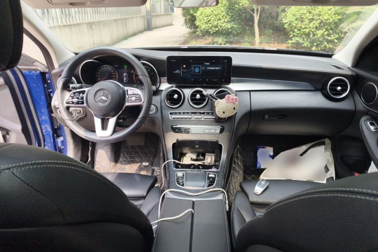 Used Mercedes-Benz C-Class 2019 C 260 L Sport Edition Center Console
