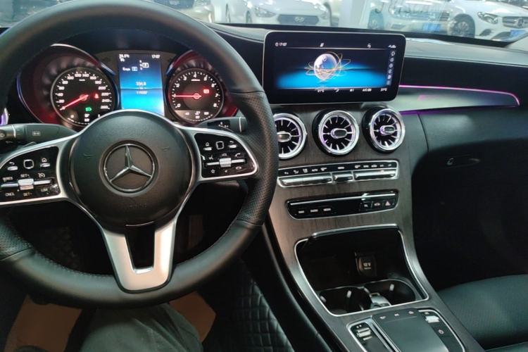 Used Mercedes-Benz C-Class 2019 C 180 L Fashion Edition Sport Version Center Console