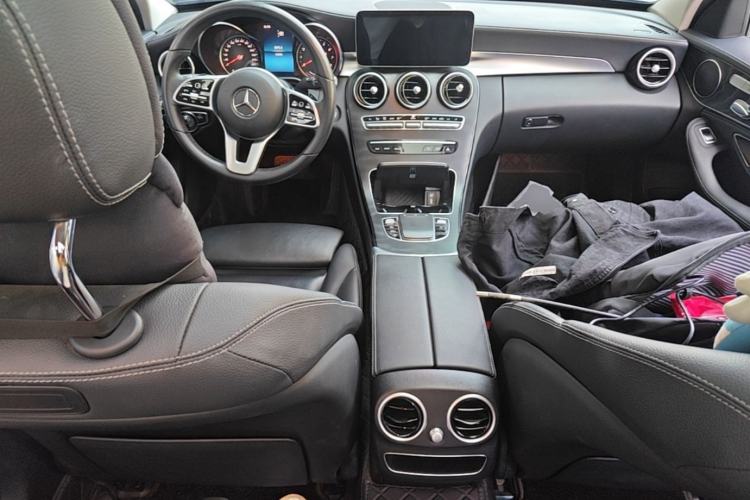 Used Mercedes-Benz C-Class 2019 C 260 L Sport Edition Center Console