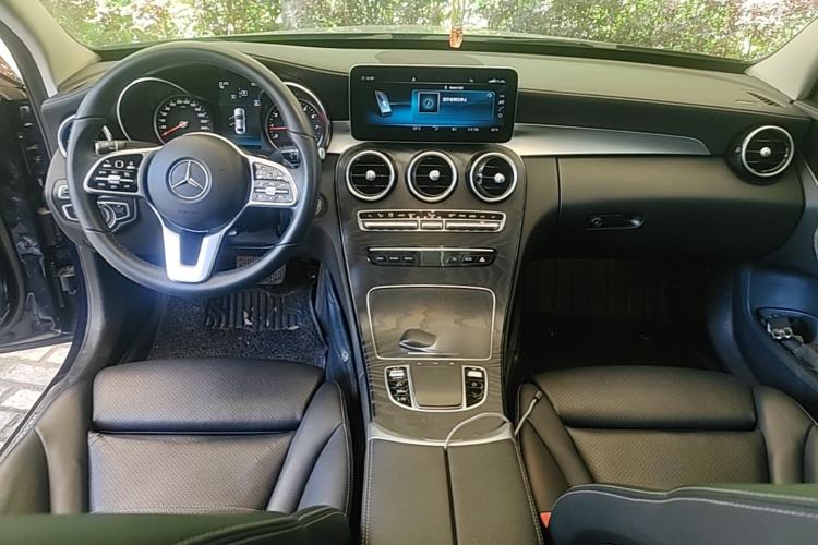 Used Mercedes-Benz C-Class 2019 C 260 L Sport Edition Center Console