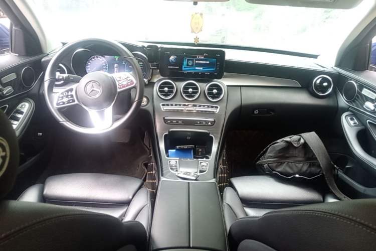 Used Mercedes-Benz C-Class 2019 Restyled C 260 L Sport Edition Center Console