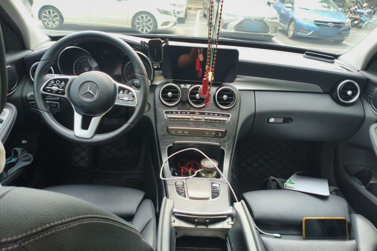Used Mercedes-Benz C-Class 2019 C 260 L Sport Edition Center Console