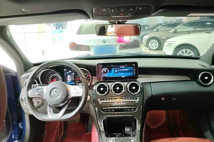Used Mercedes-Benz C-Class 2019 C 260 Sport Edition Center Console