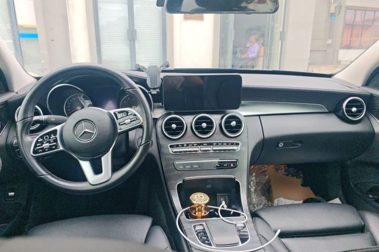 Used Mercedes-Benz C-Class 2019 C 260 L Sport Edition Center Console