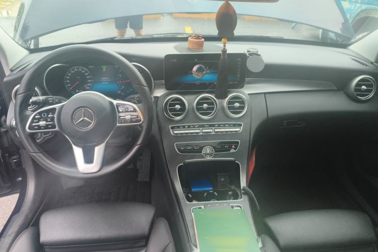 Used Mercedes-Benz C-Class 2019 C 260 Estate Center Console