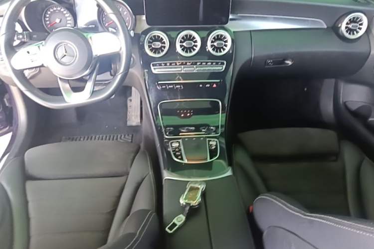 Used Mercedes-Benz C-Class 2019 C 260 Sport Edition Center Console