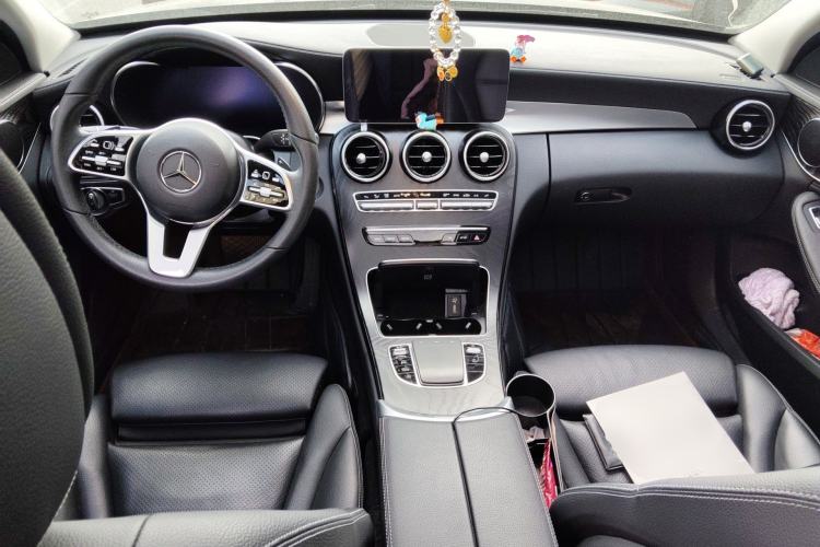 Used Mercedes-Benz C-Class 2019 Restyled C 260 L Sport Edition Center Console