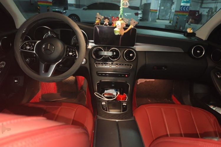 Used Mercedes-Benz C-Class 2019 C 260 L Sport Edition Center Console