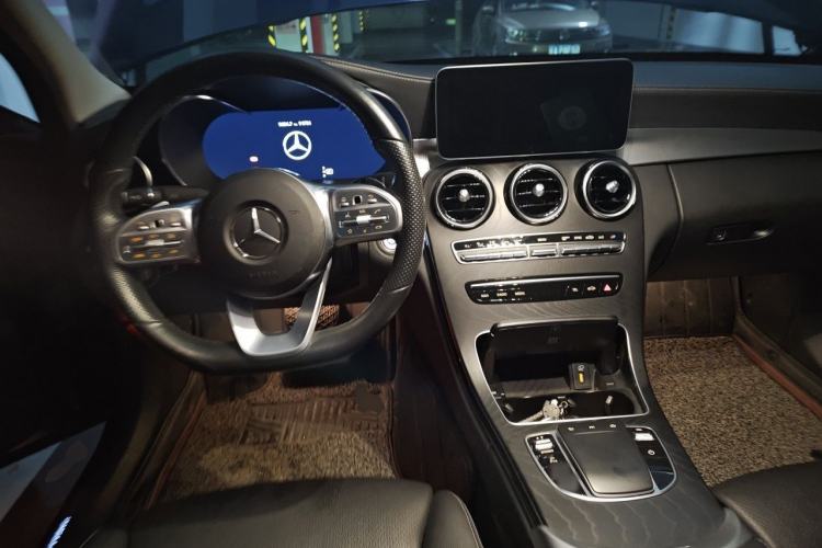 Used Mercedes-Benz C-Class 2019 Restyled C 260 L Sport Edition Center Console