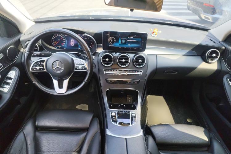 Used Mercedes-Benz C-Class 2019 Restyled C 260 L Sport Edition Center Console