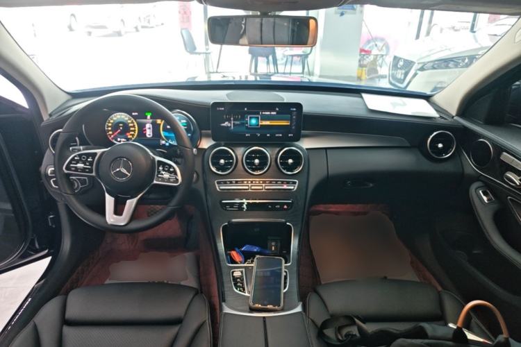 Used Mercedes-Benz C-Class 2019 Restyled C 260 L Sport Edition Center Console