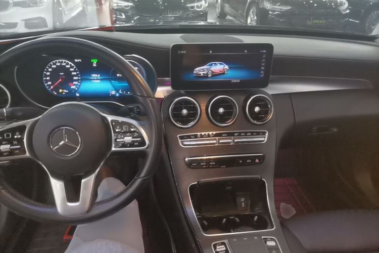 Used Mercedes-Benz C-Class 2019 C 260 L Sport Edition Center Console
