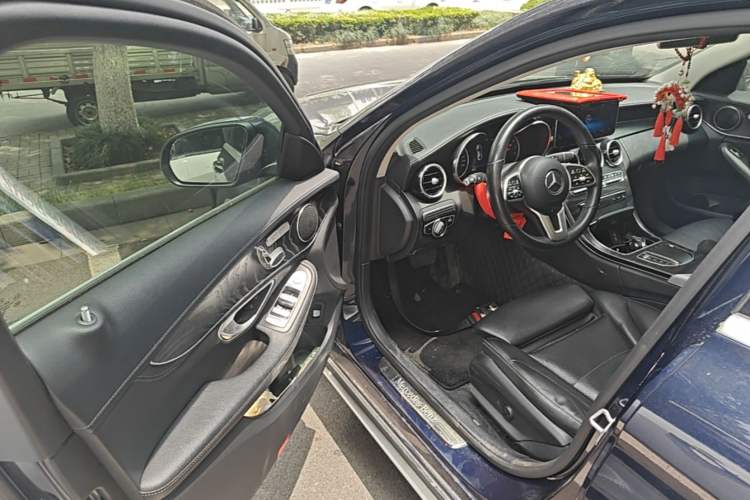 Used Mercedes-Benz C-Class 2019 C 260 L Sport Edition Driver Seat