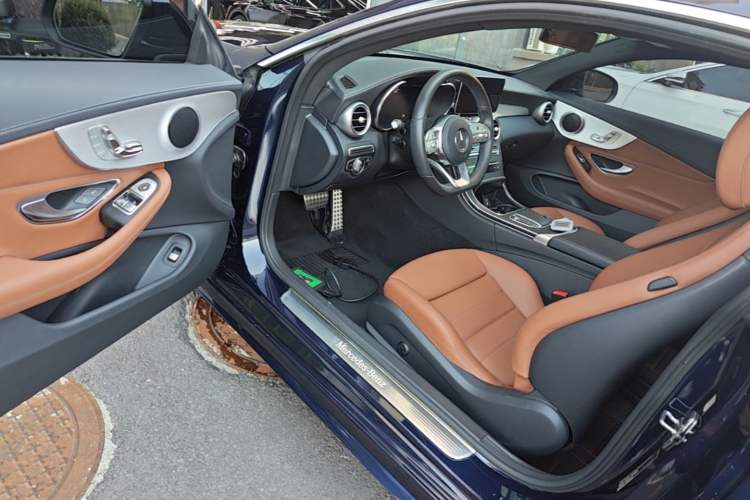 Used Mercedes-Benz C-Class 2019 C 260 Coupe Driver Seat