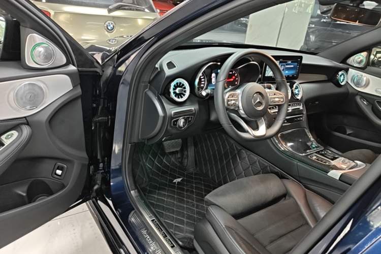 Used Mercedes-Benz C-Class 2019 C 260 Sport Edition Driver Seat