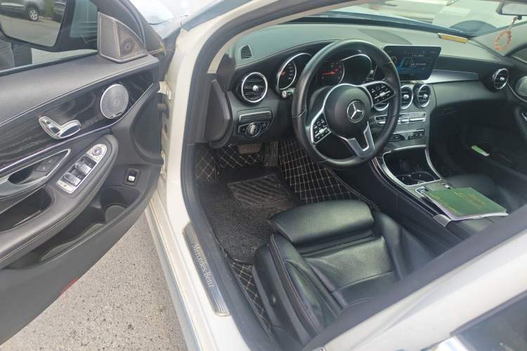 Used Mercedes-Benz C-Class 2019 C 180 L Fashion Edition Sport Version Driver Seat
