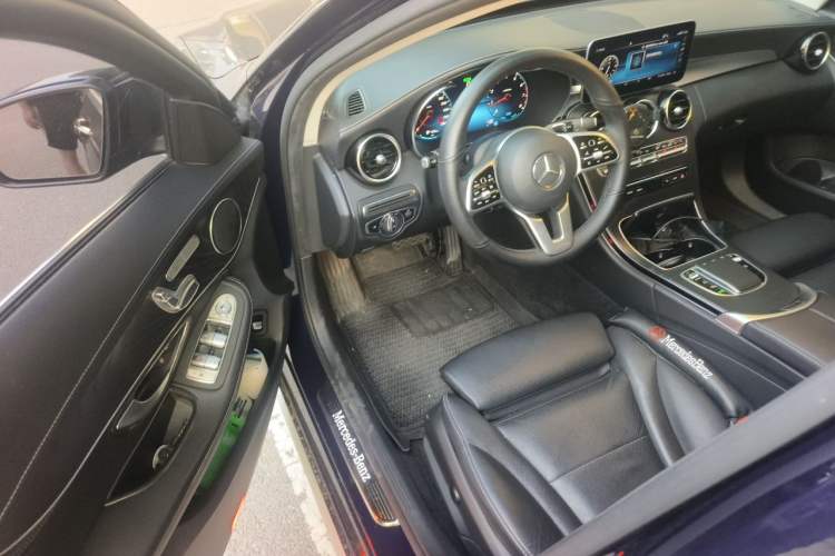 Used Mercedes-Benz C-Class 2019 Restyled C 260 L Sport Edition Driver Seat
